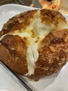 ねこねこ食パン ピエリ守山店