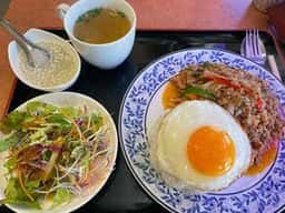タイ料理 Dee Dee