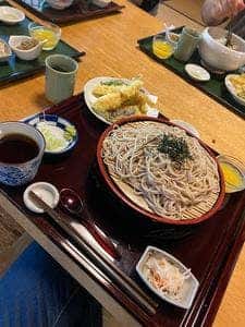 ひらら