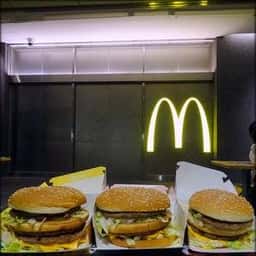 マクドナルド 札幌日生ビル・チカホ店