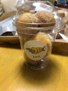 ドーナツとホットドッグのお店 knot