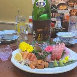 牛ホルモンと鮮魚 牛富屋 代々木店