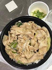 伝説のすた丼屋 西日暮里店