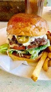 MANDORIN Hamburger Kitchen