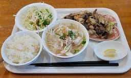 ベトナム料理 赤坂 アオザイ