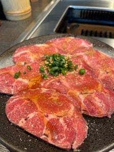 赤身塊肉・ホルモン 遊心 日本橋蛎殻町店