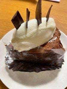 ケーキとチョコレートの店 ファミーユ