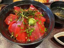 九州まぐろ 旦過店