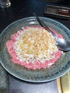 ヤキニク / ホルモン アイニク