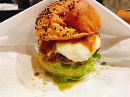 ハンバーガーとパフェのお店 Trippy