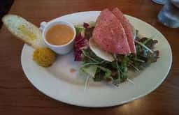 CAFERESTAURANT Tajika