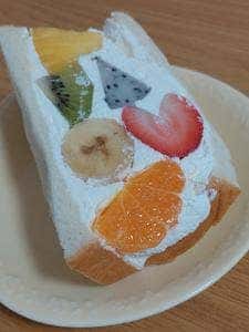マハロ フルーツサンド