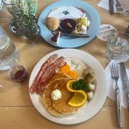 TASTE THE WORLD 外苑前店