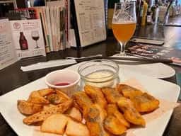 LIVING CRAFT BEER BAR