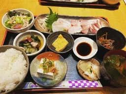 炭火焼・天然活造り 雑魚や