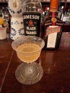 Bar ILLUSIONS