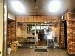 Y's coffee roaster & baked shop