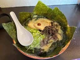 博多ラーメン 替玉食堂 横須賀中央店