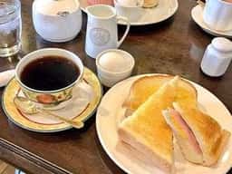 カフェ・ド・モナムール
