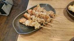 丹波炭火焼き鳥と和牛もつ鍋 煙~けむり~ 難波店