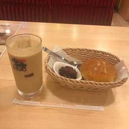 コメダ珈琲店 新宿三丁目店