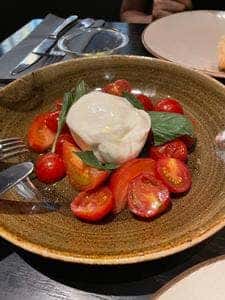 オービカ モッツァレラバー 高輪店