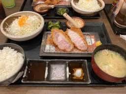 黒かつ亭 東京駅店