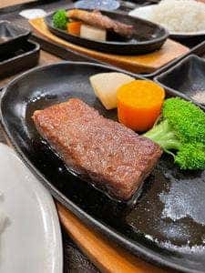 ステーキハウス寿楽本店