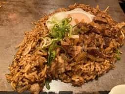 神戸牛すじ ぼっかけの拓 本店