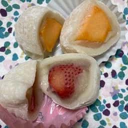 果実大福とフルーツサンド