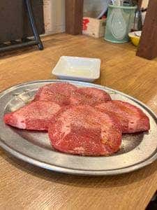 焼肉ホルモン シオミ