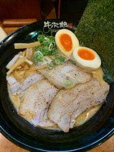 牛次郎