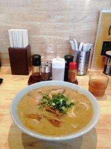 支那そば餐休 中庄店