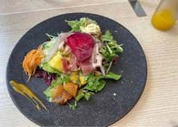 カフェ TSUCHI ホテルロイヤルクラシック大阪