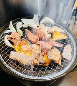 岩見沢精肉卸直営 牛乃家 美原店