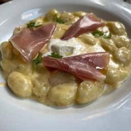 メゾン・ド・ラ・ブルゴーニュ