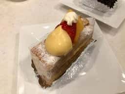 パティスリーアピ