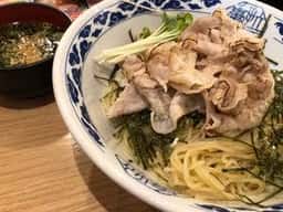 九州らーめん亀王 JR新大阪駅店