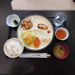 和風れすとらん 車