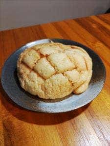 焼きたてメロンパン 久栄