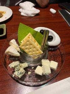 ダイニング 藁の火