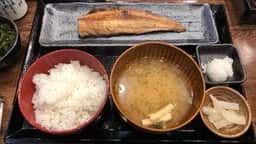 炭火焼干物定食 しんぱち食堂 中野店