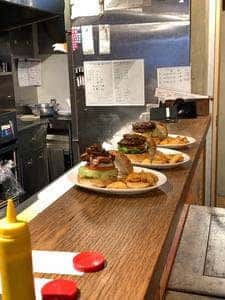 ハンバーガー＆サンドイッチ ベイス