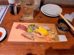 魚寿司 公設市場総本店