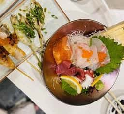魚屋 テツ子