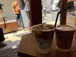 CREPE STAND Honey