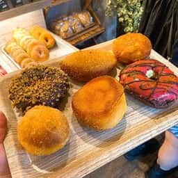 FOFO donut OWL the Bakery