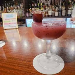 カジュアルバー ヴォーグ