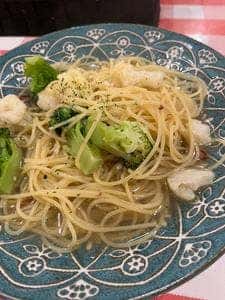 パスタでマンジャーレ