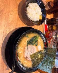 横浜家系ラーメン 有楽家 総本店